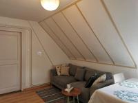 Posedenie v ubytovaní 2e étage appartement entier 3 pièces idéal 2 personnes, 2 chambres communiquantes en enfilade, WIFI, espace travail parking gratuit