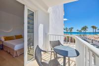 Balkon lub taras w obiekcie Universal Hotel Bikini