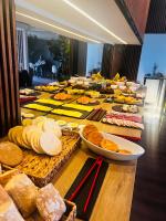 Jídlo v hotelu nebo okolí