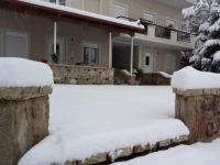 Xenonas Ioanni Parcha during the winter