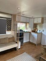 Kuchyňa alebo kuchynka v ubytovaní Camping Oasis village