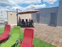 Patio alebo iná vonkajšia časť ubytovania Penthouse Znjan