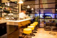 Lounge nebo bar v ubytování Hotel Nessi Locarno