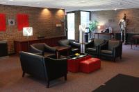 Rutgers University Inn and Conference Centerにあるシーティングエリア
