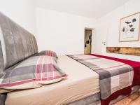 Posteľ alebo postele v izbe v ubytovaní Holiday Home Tina & Tino by Interhome