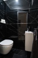 A bathroom at Király 35 Luxury Apartment with free parking