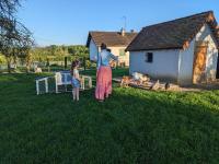 Hostia v ubytovaní Gite les Caravottes 4 Etoiles avec Jacuzzi - JURA