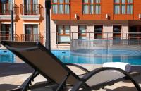 Apartahotel & Spa Jacetaniaの敷地内または近くにあるプール