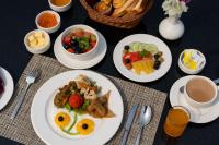 Mad på resortet eller i nærheden