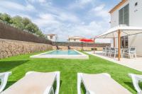 Bazén v ubytování Villa Varadero by Mallorca House Rent nebo v jeho okolí