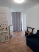 A seating area at HOLIDAY APARTAMENTS