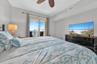 Ein Bett oder Betten in einem Zimmer der Unterkunft Ariel Dunes I Unit 1209 Gulf view
