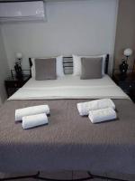Posteľ alebo postele v izbe v ubytovaní Dolce Vita - In the heart of Lefkada - Lefkada BnB