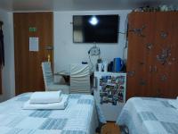 Posteľ alebo postele v izbe v ubytovaní Rm Antonio on Dumanica St - En-suite Rm 5 min to the Old Town of Split