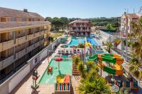 Bazén v ubytování Apartamentos Turísticos Playa Mar I nebo v jeho okolí