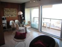 Część wypoczynkowa w obiekcie Appartement 3 pièces avec clim, wifi, parking Saint-Cyprien Plage - FR-1-106-62