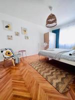 Postel nebo postele na pokoji v ubytování Apartmani-Okrug Gornji-Ciovo