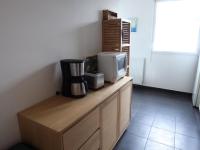 Príslušenstvo na prípravu kávy alebo čaju v ubytovaní Résidence Villa Neree - Charmant appartement au Bord du Lac ! MAE-2924
