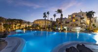 Bazén v ubytování Apartamentos Hesperia Bristol Playa nebo v jeho okolí