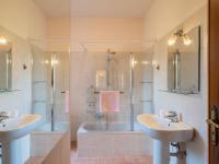 Kúpeľňa v ubytovaní Holiday Home Casa Trinità by Interhome