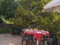 Vonkajšia záhrada v ubytovaní Holiday Home Casa Trinità by Interhome