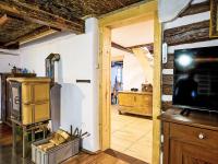 TV a/nebo společenská místnost v ubytování Holiday Home Jizerka by Interhome