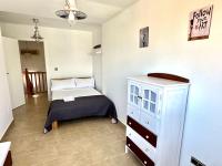 Posteľ alebo postele v izbe v ubytovaní 8 Bungalow familiar con Piscina Gran Alacant