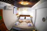 Riad Taj Fesにあるベッド