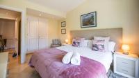 Posteľ alebo postele v izbe v ubytovaní Penthouse Boutique Suite Marbella