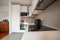 Kuchyňa alebo kuchynka v ubytovaní VILLA FENIX MILANO