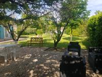 Plan piętra w obiekcie Maison arborée dans le village de Megier
