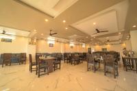 Restaurace v ubytování Hotel Rudra