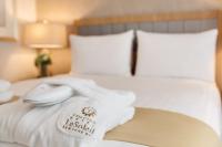 executive hotel le soleil new york parking