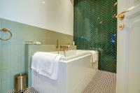 Koupelna v ubytování Hotel Zlatá Hvězda