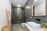 Kúpeľňa v ubytovaní Bursztynowe Tarasy - Apartamenty