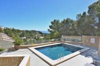 Bazén v ubytovaní Altea Bayview Apartment by NRAS alebo v jeho blízkosti