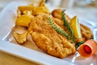 Jídlo v hotelu nebo okolí