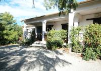 The building in which the holiday home is located