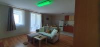 Kuchnia lub aneks kuchenny w obiekcie Relax Apartman