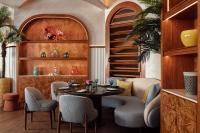 Un lugar para sentarse en The St. Regis Al Mouj Muscat Resort