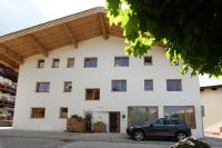 Budynek, w którym mieści się apartament