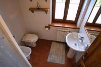 A bathroom at Agriturismo Biagiotti