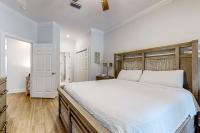 Ein Bett oder Betten in einem Zimmer der Unterkunft Tivoli Terrace 5435