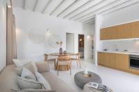 Kuchyň nebo kuchyňský kout v ubytování La Mer Residences