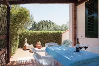 Patio alebo iná vonkajšia časť ubytovania Villa Dei Gabbiani