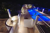 Bazén v ubytování Ampelia Hotel Kassandra nebo v jeho okolí