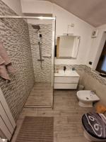 A bathroom at Rosa Bianca