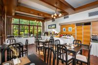 Reštaurácia alebo iné gastronomické zariadenie v ubytovaní Hotel Hanioti Village Spa