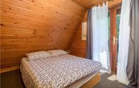 Posteľ alebo postele v izbe v ubytovaní 2 Bedroom Beautiful Home In Cavle