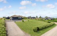 Zahrada ubytování 3 Bedroom Beautiful Home In Slagelse